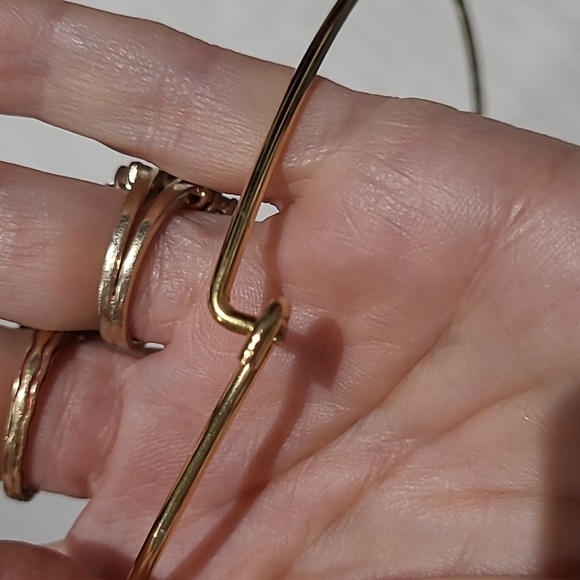 Catherine Camino Large Pearl Necklace - Picture 3 of 3